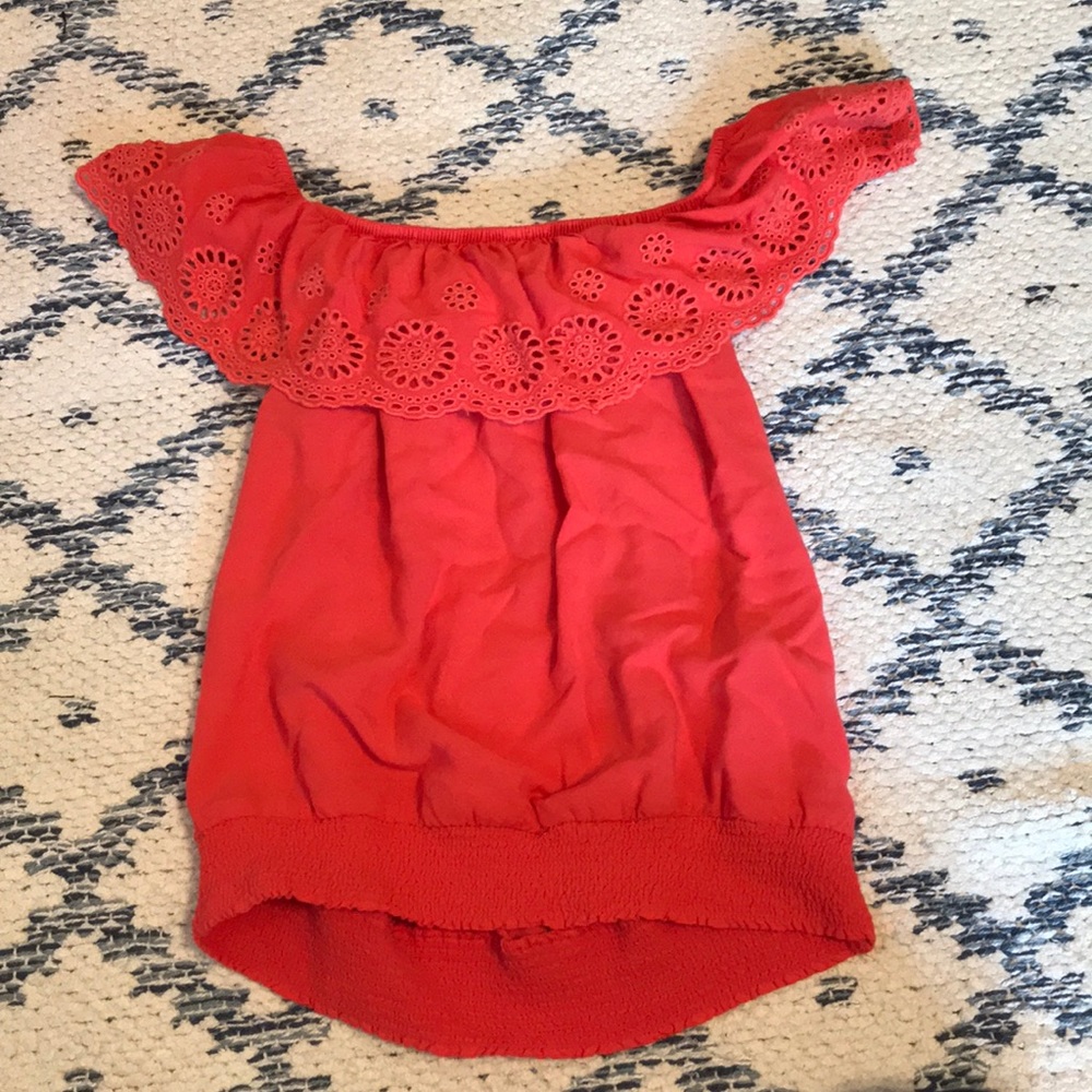 A cute off the shoulder shirt!
